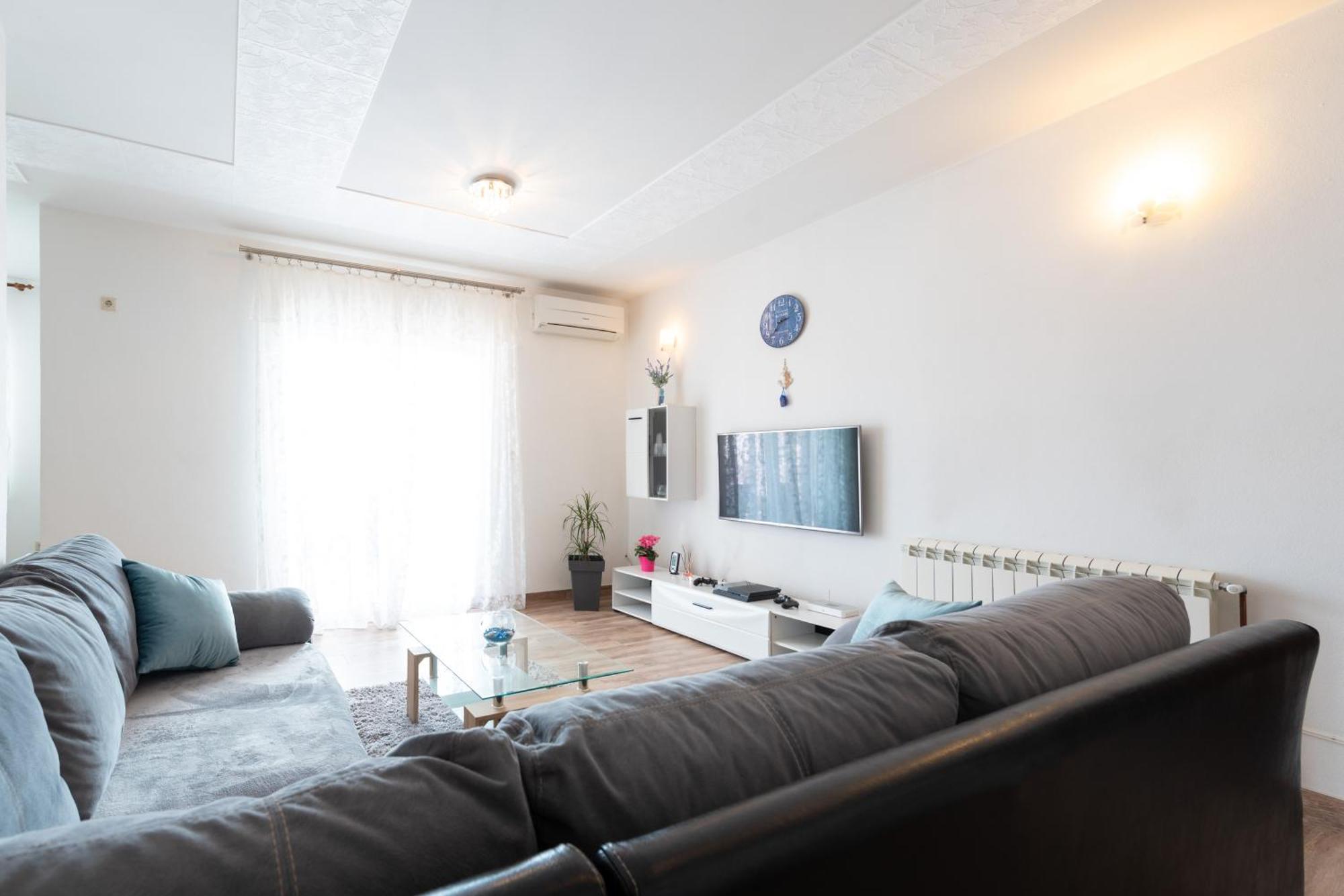 Luxury Apartment With Garden Jacuzzi And Wellness Trogir Dış mekan fotoğraf