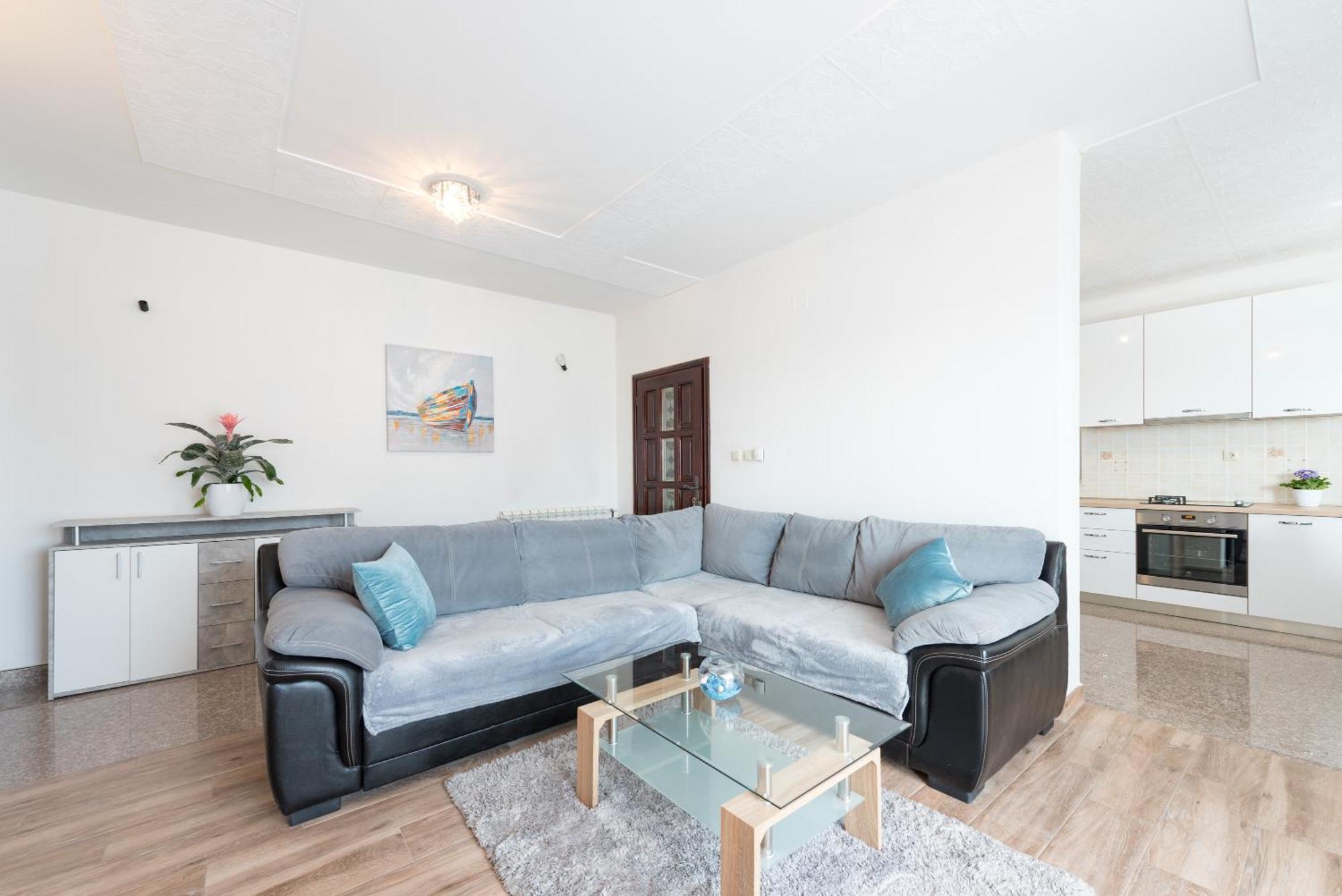 Luxury Apartment With Garden Jacuzzi And Wellness Trogir Dış mekan fotoğraf