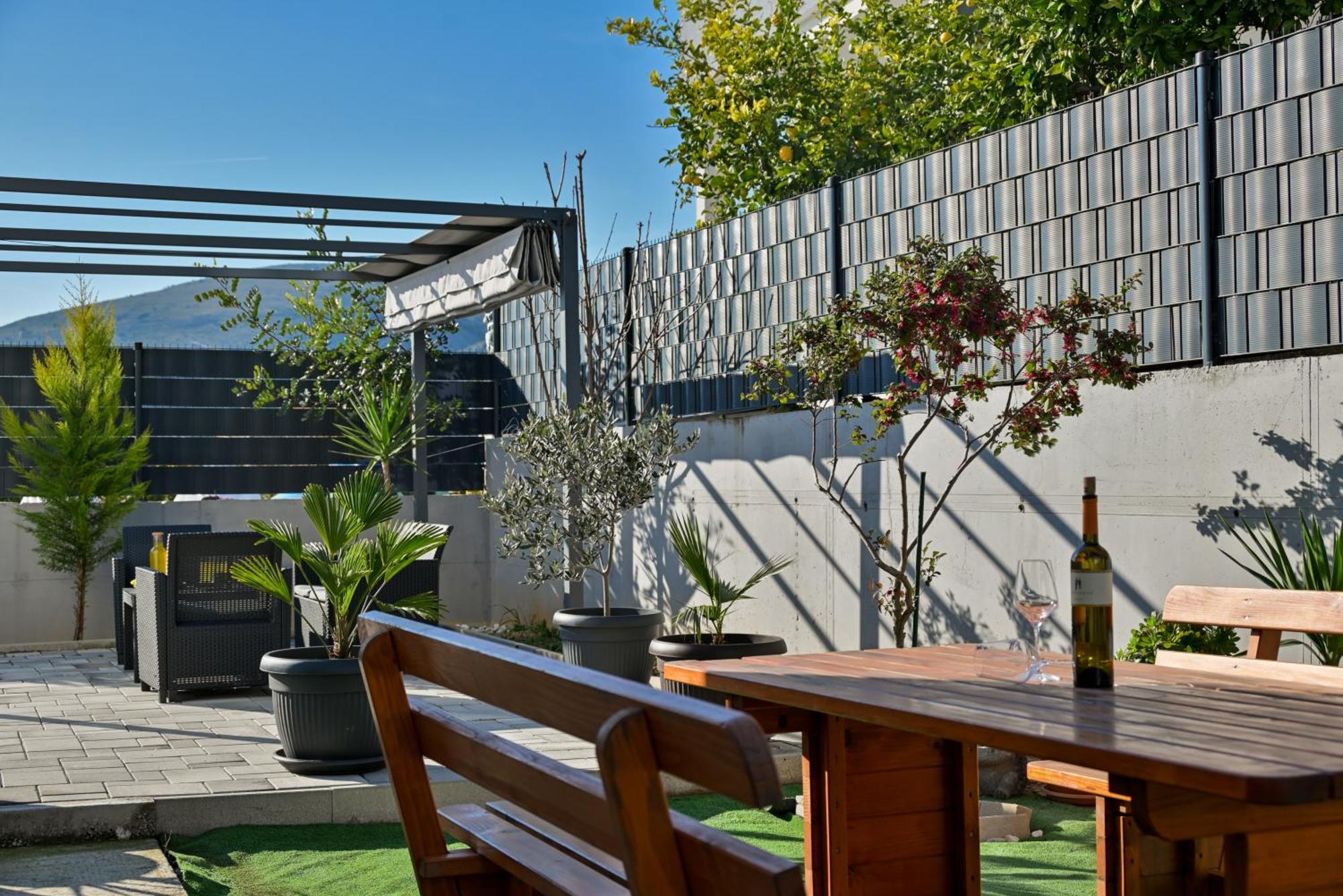 Luxury Apartment With Garden Jacuzzi And Wellness Trogir Dış mekan fotoğraf