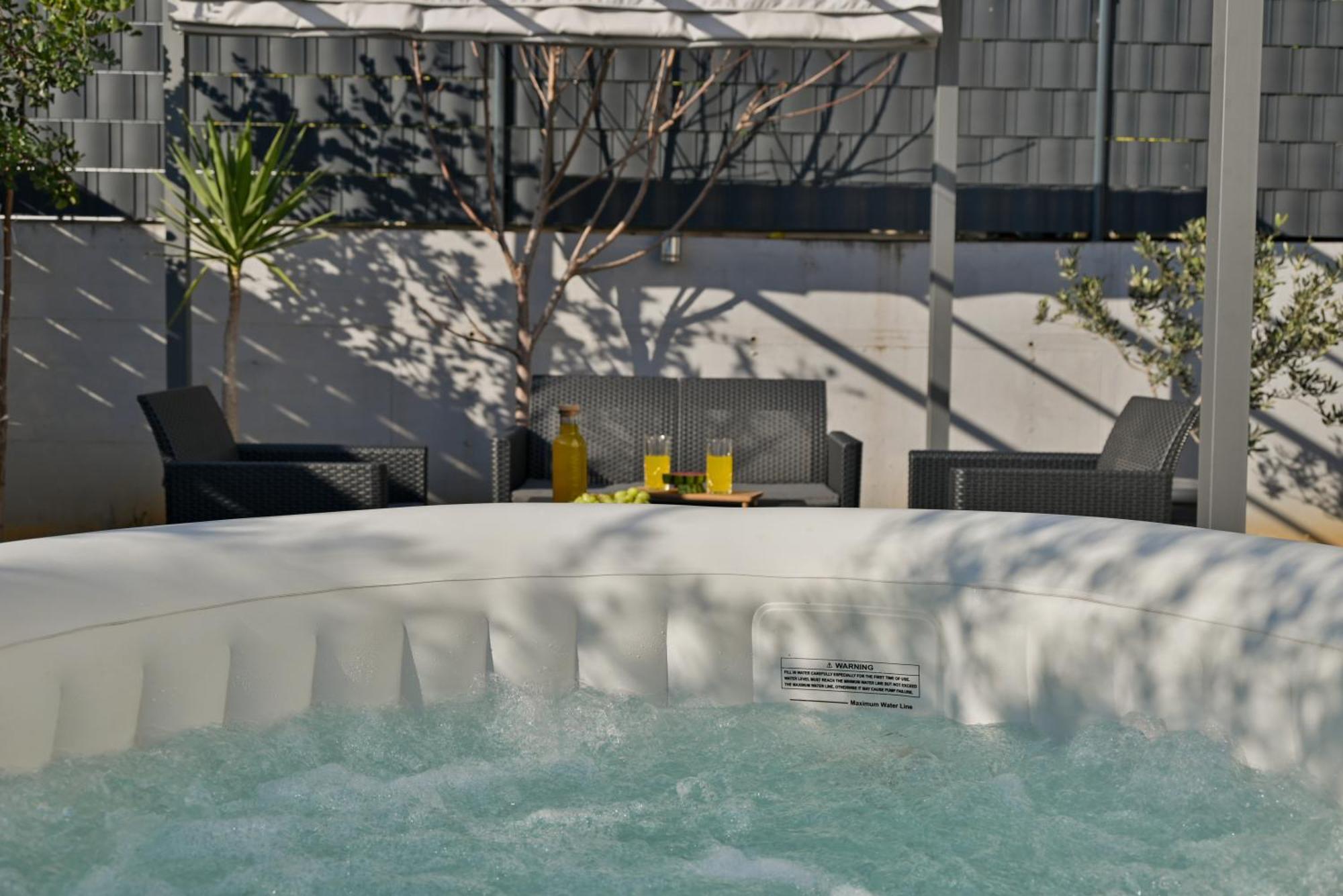 Luxury Apartment With Garden Jacuzzi And Wellness Trogir Dış mekan fotoğraf